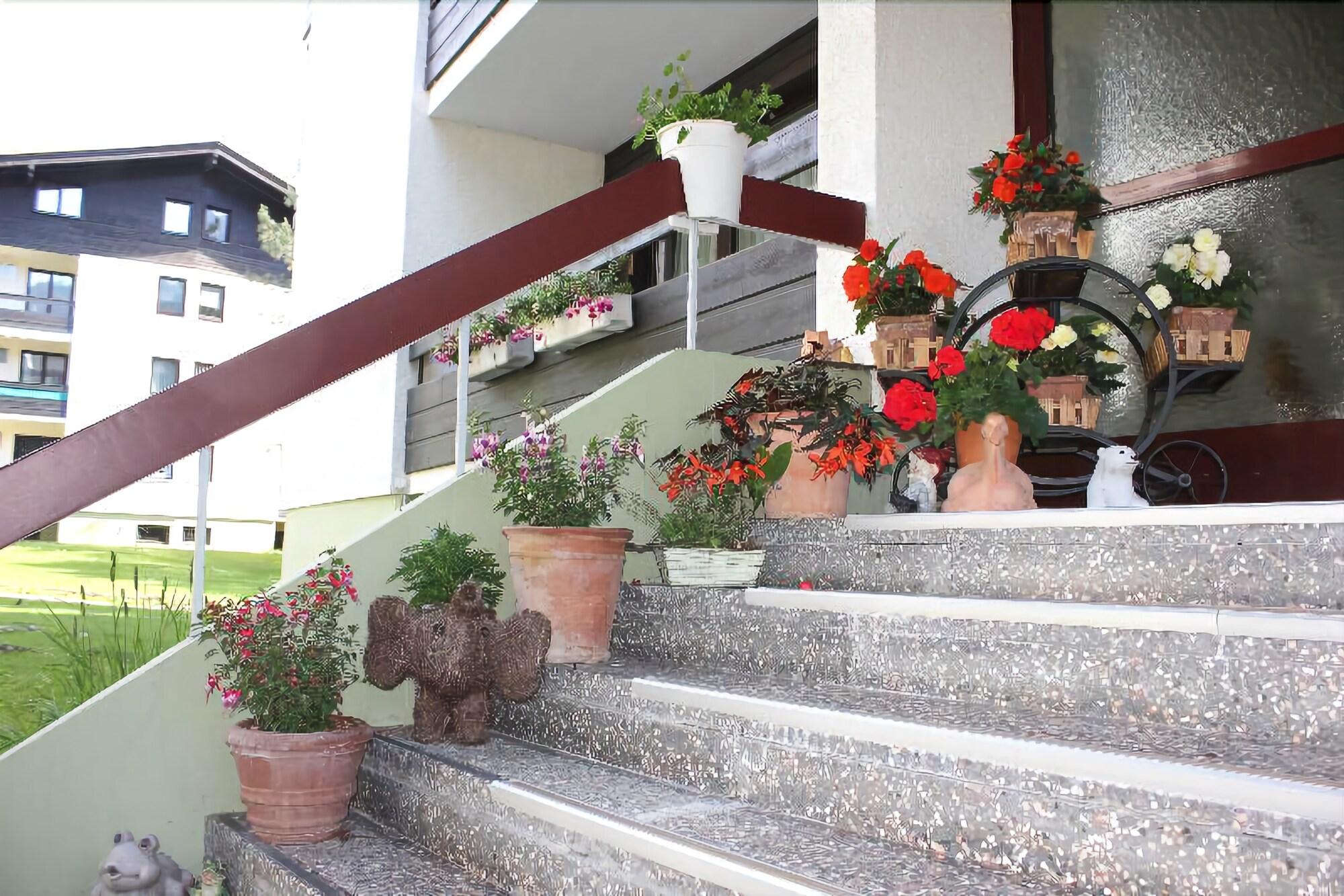 Appartementanlage Thermenblick Ski In & Ski Out 巴德小基希海姆 外观 照片
