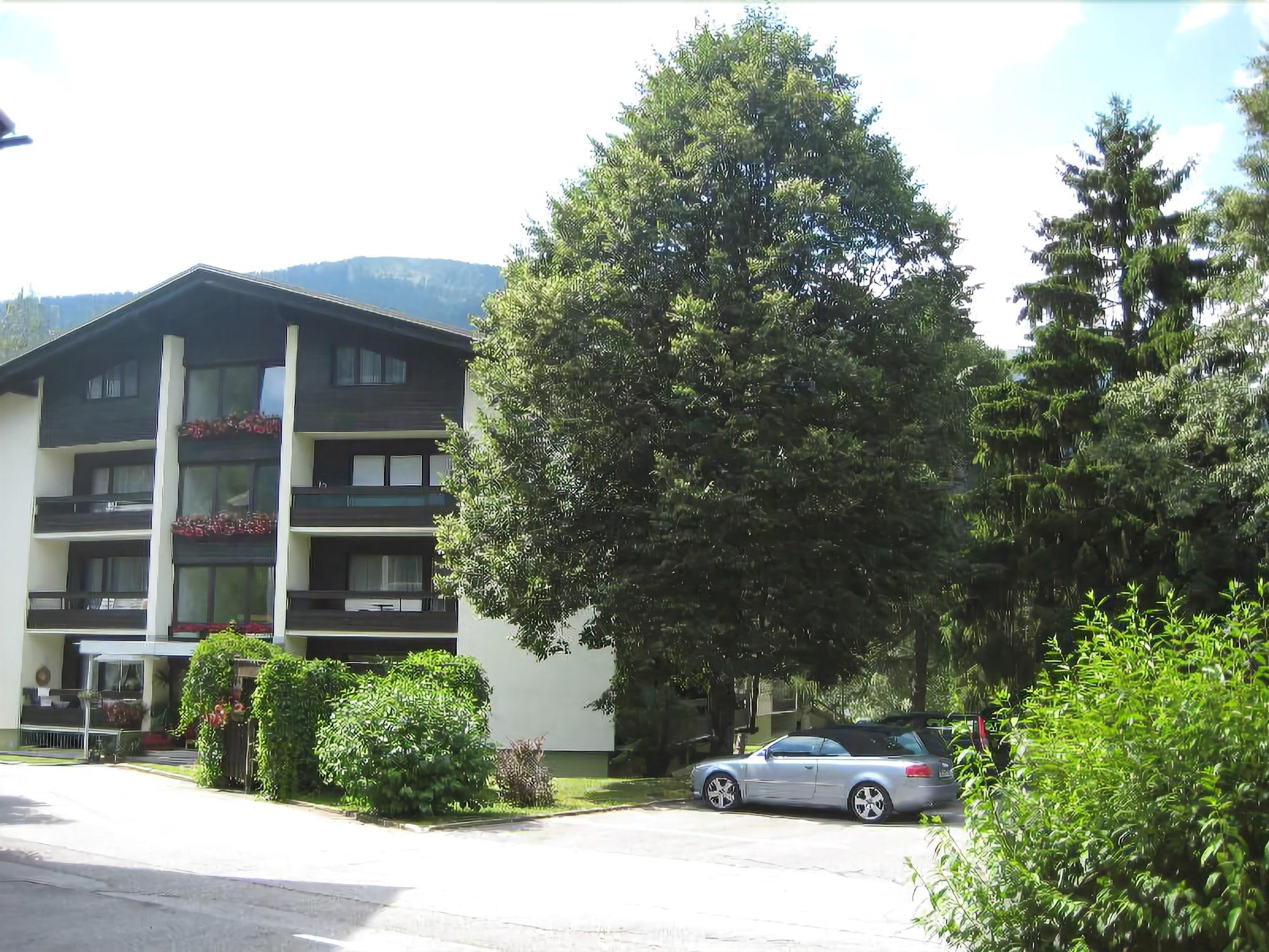 Appartementanlage Thermenblick Ski In & Ski Out 巴德小基希海姆 外观 照片